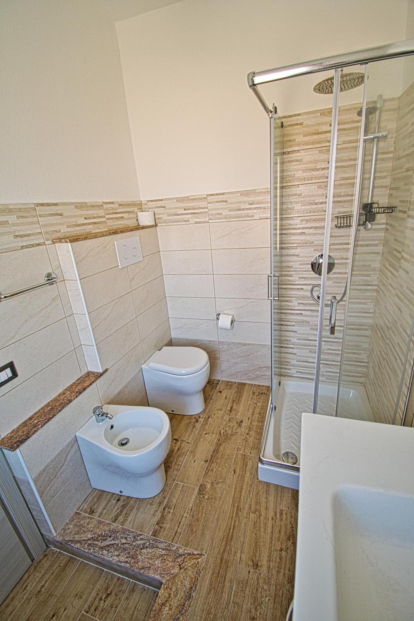 Dommu Livia Hotel Lotzorai Kültér fotó