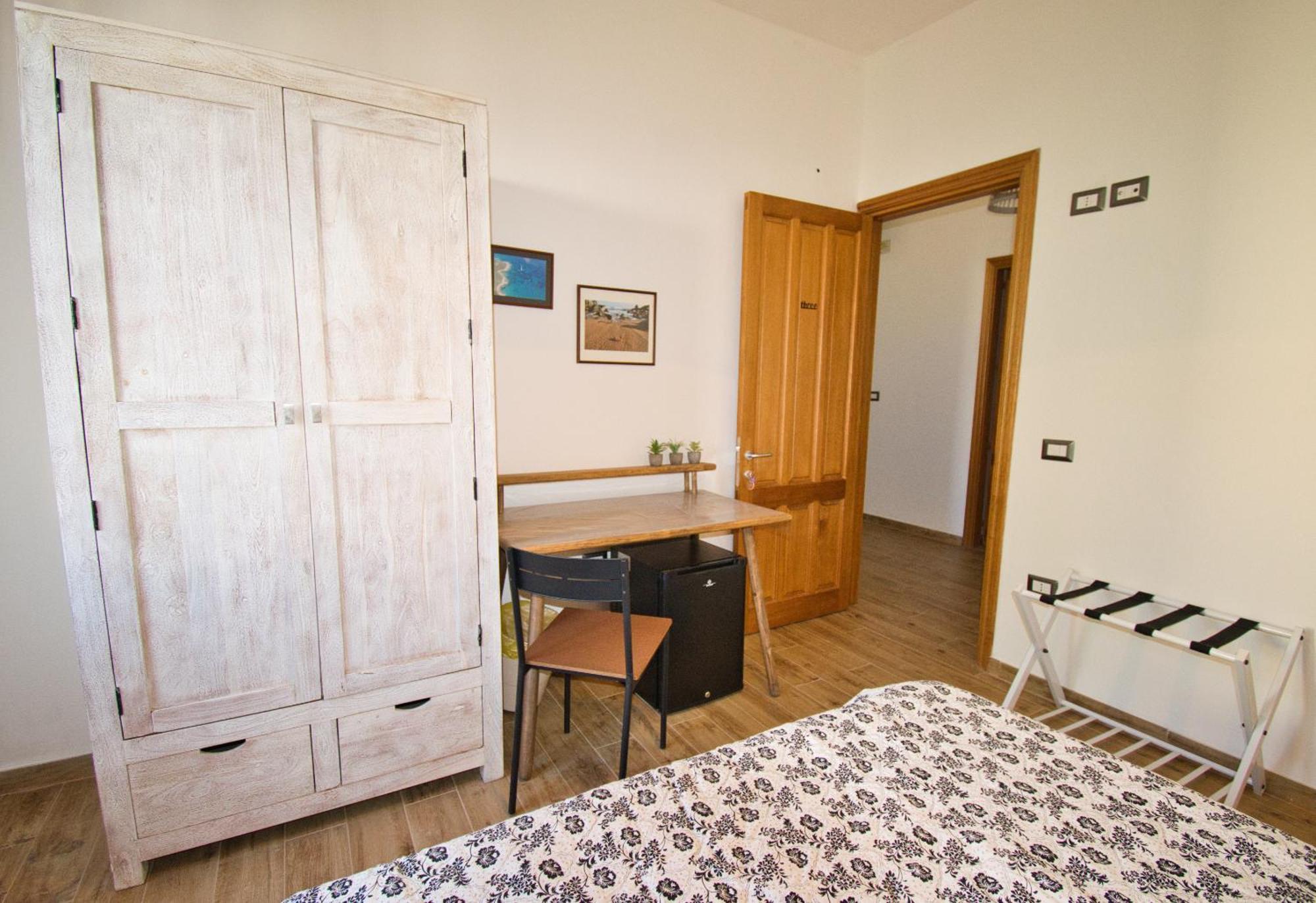 Dommu Livia Hotel Lotzorai Kültér fotó