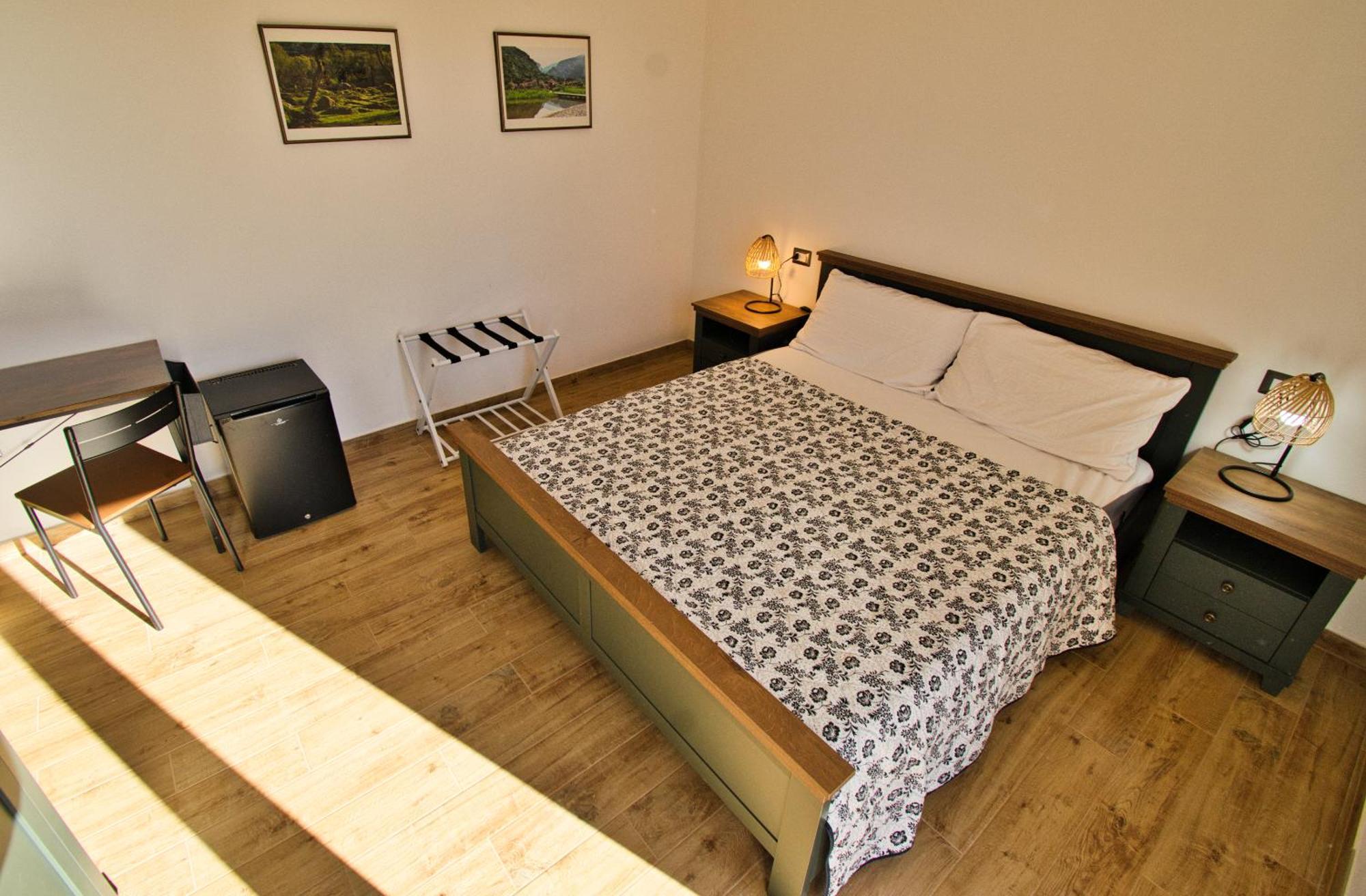 Dommu Livia Hotel Lotzorai Kültér fotó