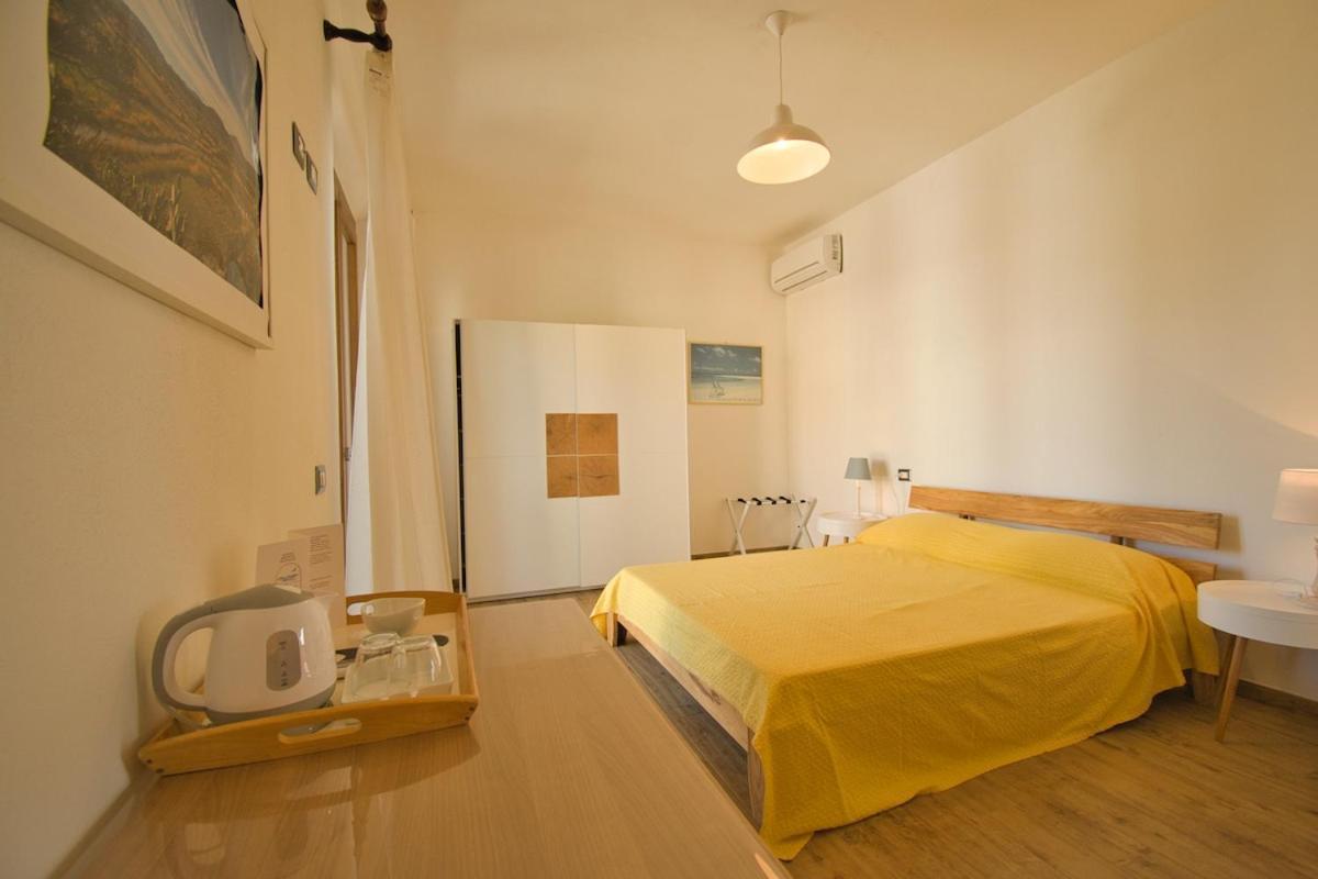 Dommu Livia Hotel Lotzorai Kültér fotó